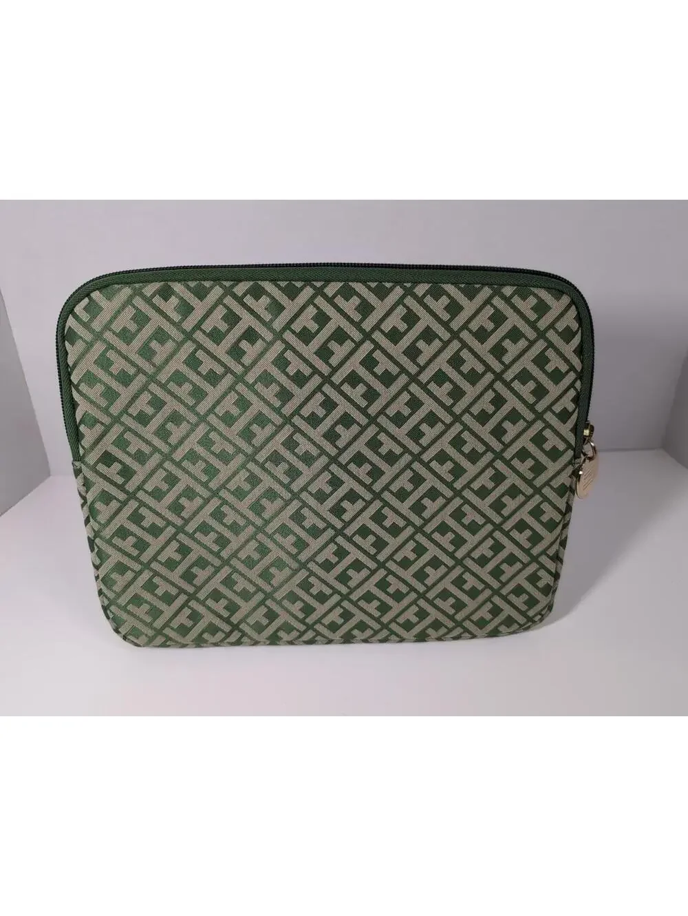 Tommy Hilfiger Zip Around Tablet Case TH Pattern Green Gold Logo 10.5” x 8” A144